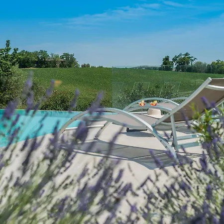 Flavia Villa Filottrano